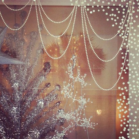 Christmas Window Display, vintage christmas tree and window paint Winter Window Display, Christmas Shop Window, Holiday Window Display, Store Window Display, Christmas Window Display, Store Window Displays, Winter Window, Window Decorations, Christmas Window Decorations