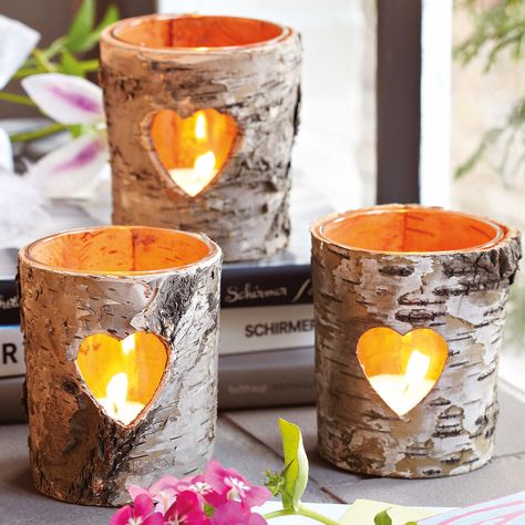 Follow the diy candle holder projects below and find the time to make some candle holders for the loved ones that actually love to stay put in their free time. Birch Bark Crafts, Fall Candle Decor, Creative Christmas Crafts, Birch Candles, Candle Decoration, Log Candles, Birch Logs, Candle Canvas, Warm Decor