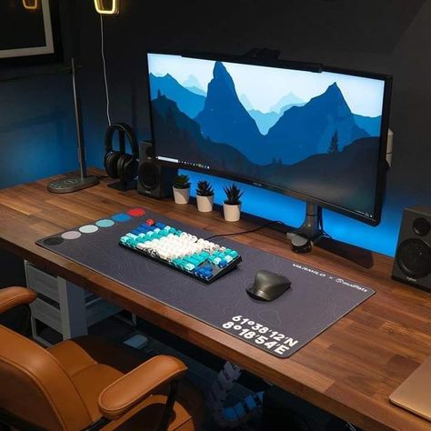 Black And Blue Desk Setup, Dark Blue Gaming Room, Wood Desk Setup, Navy Blue Home Office, Workstation Setup, Typing Test, Workstation Ideas, Blue Home Offices, Navy Blue Bedrooms