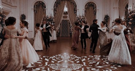 Bridgeton Ball, Bridgerton Dance, Ball Scene, Bridgerton Ball, Regency Aesthetic, Sweet Sixteen Parties, Queen Charlotte, London Life, Finding Love