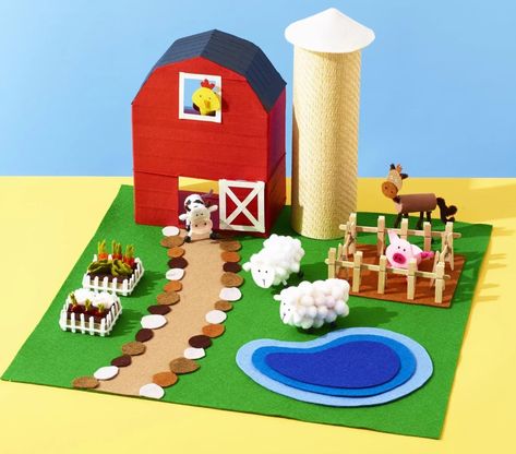 Diy House School Project, Farm Animals Projects For Kids, Farm School Project, Farm Projects For Kids, Farm Animals Project, Wild Animals Art, Craft Stick Projects, Preschool Creative Art, Kids Wraps