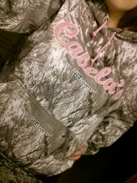 Cabelas Snow and Pink Camo Hoodie Camo And Pink Outfit, Pink And Camo Outfit, Camo Aesthetic, Pink Camo Jacket, Summer Camp Outfits, Pink Camo Hoodie, Camping Hoodie, Y2k Fits, Camo Sweater