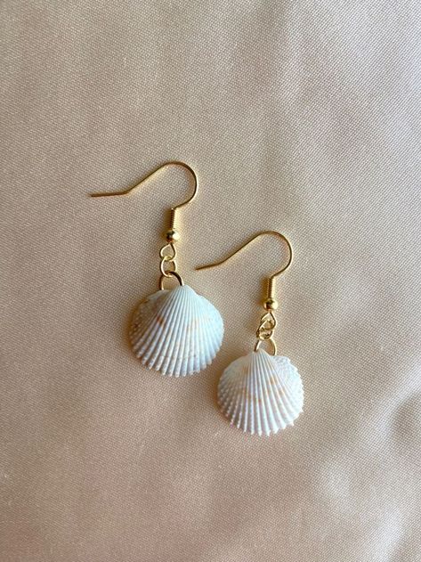 Sea Shell Earrings Diy, Handmade Shell Jewelry, Seashell Earrings Diy, Sea Shell Jewelry Diy, Shell Earrings Diy, Diy Shell Jewelry, Mermaidcore Jewelry, Diy Seashell Jewelry, Mermaid Inspired Outfits