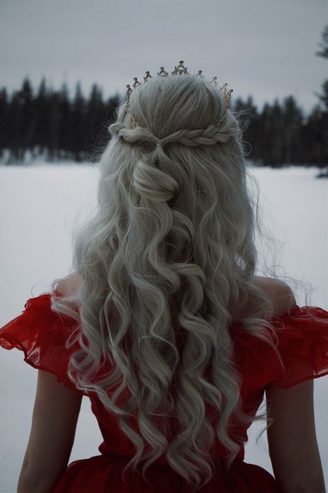 @ ducktrees on Instagram. Red Gown in the snow. Long platinum hair, icy hair, ice princess, fantasy, fairytale, knight, Narnia, game of thrones aesthetic, scarlet red, blood red, royalcore Snow Queen Hairstyles, Scarlet Princess Book, Snow Queen Hair, Ice Queen Hairstyles, Nordic Princess Aesthetic, Red And White Hair Aesthetic, Ice Queen Hair, Red Royalcore, Platinum Hair Aesthetic