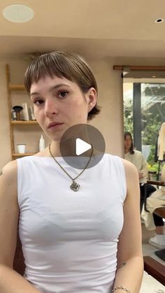 How To Grow Out A Buzzcut Women, Growing Out A Buzzcut, Growing Out Buzzcut, Pixie To Bob, Hairdresser Hairstyles, A Bob, Pixie Bob, Make Up Nails, Cut Hair