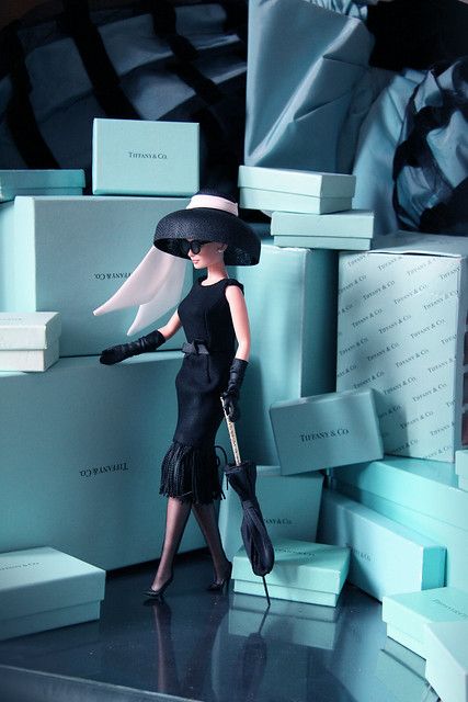 Audrey Hepburn Hat Breakfast At Tiffanys, Barbie Breakfast At Tiffanys, Breakfast At Tiffanys Birthday Photoshoot, Barbie Breakfast, Audrey Hepburn Barbie, Pink Audrey Hepburn, Audrey Hepburn Breakfast At Tiffanys, Audrey Hepburn Photos, Tiffany Party