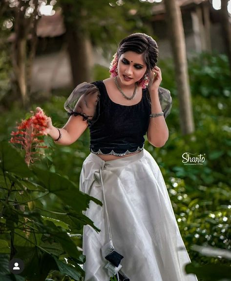 Skirt And Crop Top For Onam, Crop Top And Skirt Kerala Style, Lahanga Design Latest Simple Kerala, Kerala Traditional Skirt And Blouse, Black Pattupavada, Vishu Outfits, Set Skirt And Top Kerala, Pattu Pavada Blouse Designs, Pavada Blouse Kerala