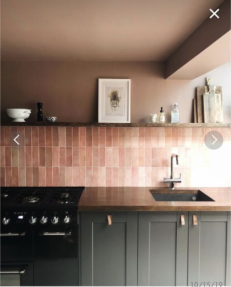 Dark Grey And Pink Kitchen, Brown And Pink Kitchen, Pink Brown Kitchen, Moody Pink Kitchen, Pink Kitchen Tile, Dark Pink Tile, Dark Cupboards Kitchen, Kitchen Pink Tiles, Dark Pink Kitchen