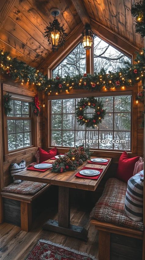 Tiny House Cabin, Cabin Life, Cabin Homes, Christmas House, Cabins In The Woods, Maximize Space, Country Christmas, Cozy Christmas, Cabin Decor