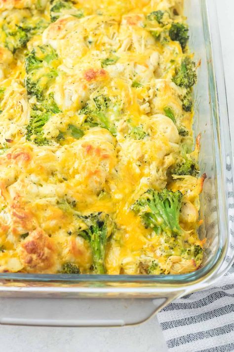 Cheesy Chicken And Broccoli Casserole, Chicken Broccoli Cheese Casserole, Cheesy Chicken And Broccoli, Chicken Broccoli Bake, Chicken Broccoli Cheese, Broccoli Recipes Casserole, Chicken Broccoli Rice, Broccoli Cheese Casserole, Stuffed Pasta