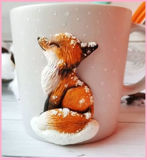 3d Clay Art On Mugs, Fox Polymer Clay, Clay Cups Ideas, Polymer Clay On Mugs, Cute Polymer Clay Animals, Diy Sculpture Ideas, Polymer Clay Projects Ideas, Clay Ideas Animals, Diy Polymer Clay Ideas