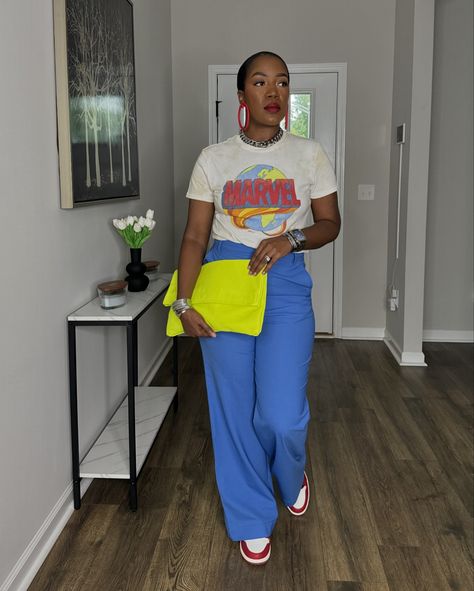 ~Recap of the OOTD~ Swipe to see the look styled with heels as well. Watch the previous reel for step by step details! 💚💙♥️ . 📌Exact graphic tee is linked in my stories and highlights under ‘graphic tees’. Shop exact and similar options on my @shop.ltk page linked in my bio. . ✨What I’m wearing: *Graphic tee: @junkfoodclothingco (gifted) *Pants: @zara *Clutch: @cortnieelizabeth *Earrings: @xoxo_bijou *Necklace: @imanijewelryco (gifted) *All bracelets: @amazonfashion *Sneakers: @jumpman23... Work Fits, Vegas Outfit, Clothes Pictures, Teacher Outfits, Fashion Plates, Inspiration Mode, Fall 2024, Mom Style, Dressing Room