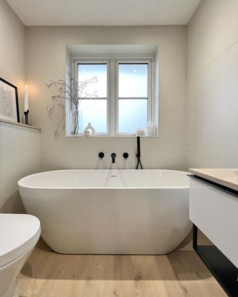 Bath Only Bathroom, Large En Suite Bathroom Ideas, Bathroom Ideas Free Standing Bath, Main Bathroom Ideas Decor, Small Main Bathroom Ideas, Uk Bathroom Ideas, New Build Bathroom, Relaxing Bathroom Ideas, Bath Under Window