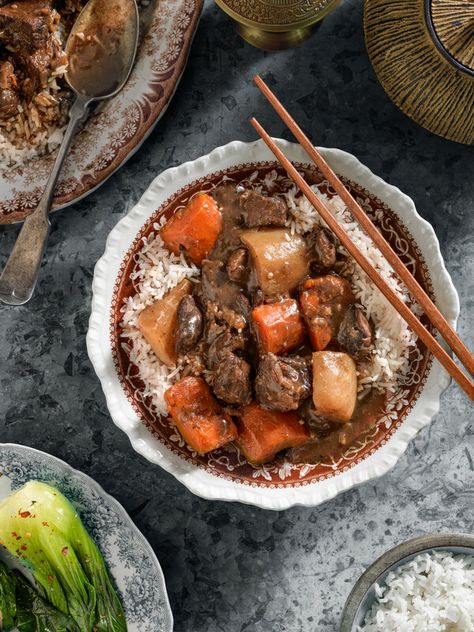 Pressure Cooker Chinese Beef Stew with Daikon and Carrots - Canadian Beef | Canada Beef Chinese Beef Stew, Chinese Beef, Daikon Radish, Radish Recipes, Five Spice, Five Spice Powder, Cooked Rice, Electric Pressure Cooker, Beef Soup