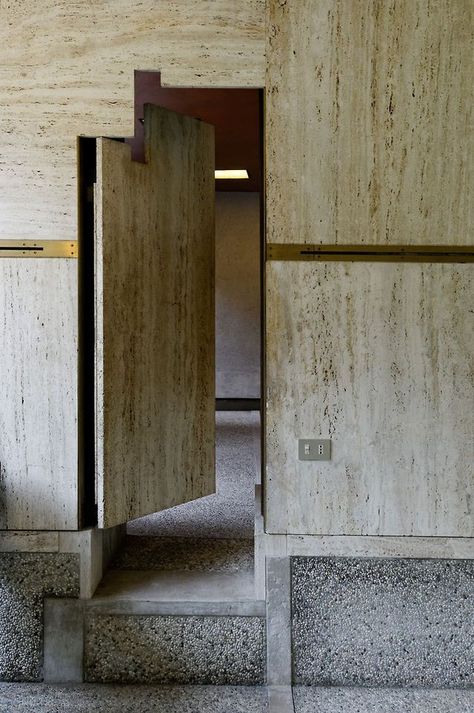 Carlo Scarpa Detail, Scarpa Architecture, Carlo Scarpa Architecture, Querini Stampalia, Scandinavia Design, Concrete Walls, Carlo Scarpa, Open Door, Beautiful Doors