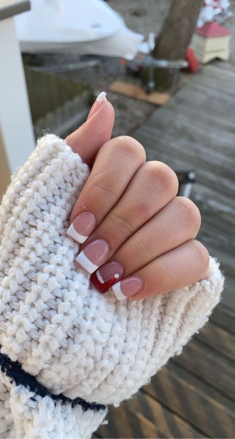 New Year French Nails, Cute Christmas French Tip Nails, Santa Hat Nails Square, White French Tip Christmas Nails, Pink Christmas Nails Santa Hat, Square Santa Hat Nails, Simple Winter Nails Short, Christmassy French Tips, Santa Hat French Tip Nails