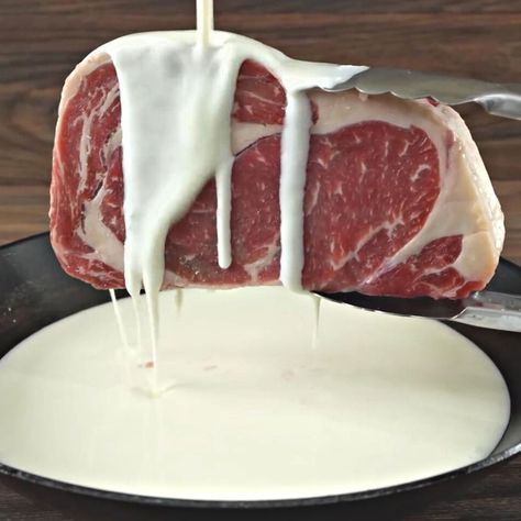 Milk Steak, Aged Steak, Crusted Steak, Steaks Recipes, Steak Medium Rare, Powdered Milk, Steak, Milk, Meat