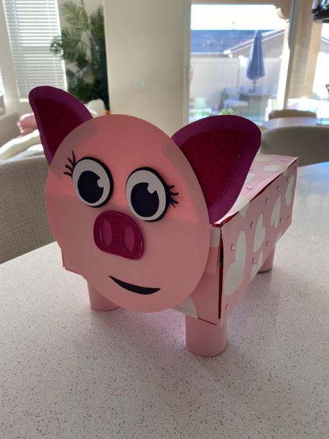 Farm Animal Valentine Boxes, Cow Print Valentines Box Ideas, Farm Valentines Box Ideas, Pig Valentines Boxes, Pig Valentine Box Ideas, Barn Valentines Boxes, Milk Carton Valentine Boxes, Easy Valentines Day Boxes, Pig Valentines