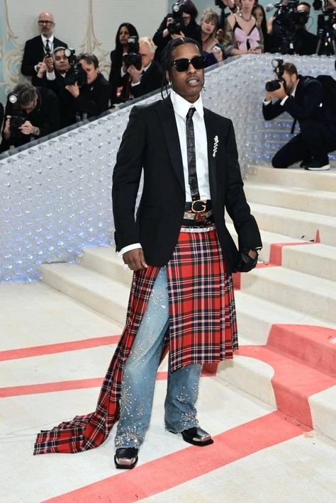 Lord Pretty Flacko, Pretty Flacko, Met Gala Outfits, Western Outfits Men, Elite Fashion, Diy Clothes And Shoes, Formal Style, Kilt, Mens Street Style