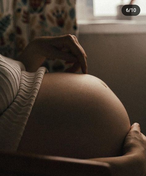 Pregnant Belly No Face, Bump Photos At Home, Pregnant Film Photography, Editorial Maternity Shoot Studio, Pregnancy Photos Single Mom, Bumpdate Pictures, Baby Bumps Aesthetic, Rainy Maternity Shoot, Baby Bump Aesthetic