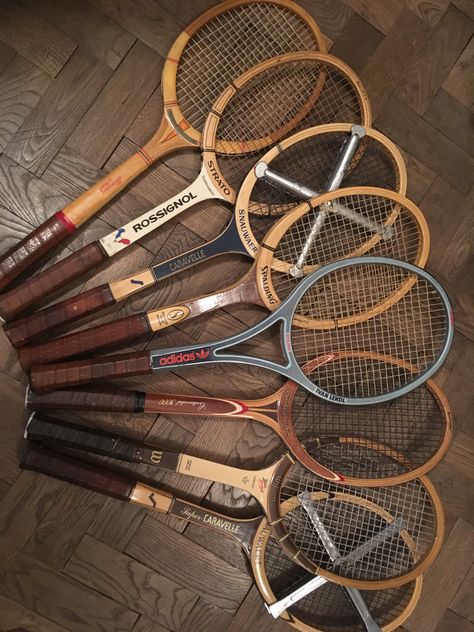 Old school rackets ❤️ Tennis Art, Tennis Aesthetic, Tennis Rackets, Tennis Racquets, Lawn Tennis, Vintage Tennis, Racquets, Texture Images, Tennis Clubs