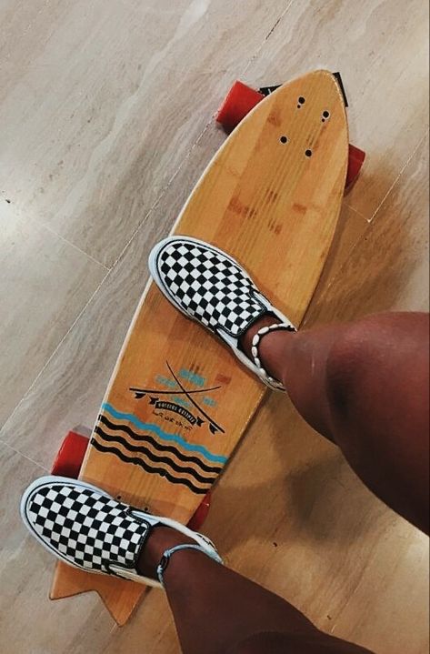 #surf #skate #summer #vans #skater #pro #whassup Vans Surf, Skater Boy, Surf Skate, Boy Shoes, Color Pallets, Skateboard, Surfing, Branding, Color