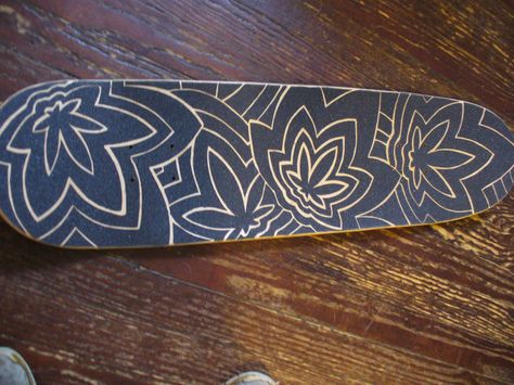 MadMan Deck Custom Griptape Skate Griptape Ideas, Griptape Cutout Design, Cool Griptape Designs, Skate Griptape Art, Griptape Designs, Griptape Art, Custom Skates, Skateboard Deck Art, Penny Skateboard