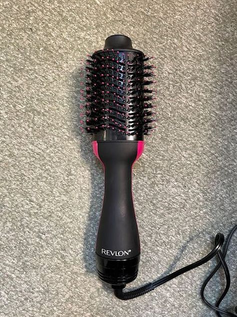 An honest review of the Revlon One-Step Hair Dryer - Cheryl Shops Hair Electronics, Best Hair Tools, Revlon Hair Dryer Brush, Hair Dryer Set, Revlon Hair Dryer, Hair Tool Set, Hair Blower, Hair Appliances, Dryer Brush