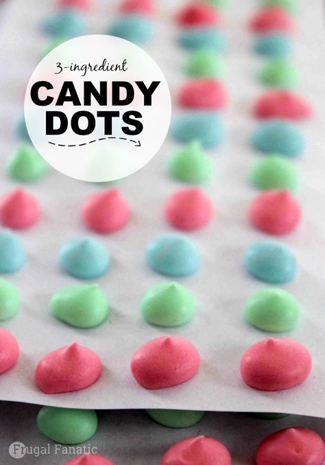 Your kids will love this no-bake 3 ingredient homemade candy dots recipe! Diy Easter Candy, Easter Candy Recipes, Glace Fruit, Home Made Candy, Candy Dots, 3 Ingredient Desserts, Sweet Bites, Easter Desserts, Dots Candy