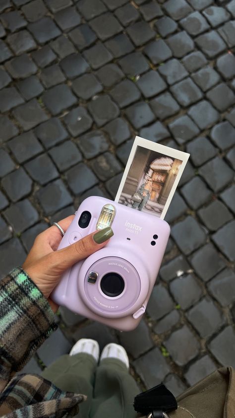 Pictures With Instax Camera, Instapix Camera Pictures, Instax Mini 9 Aesthetic, Instax Camera Aesthetic, Polaroid Camera Aesthetic, Instax Mini Ideas, Film Camera Aesthetic, Instax Mini 12, Instax Mini 9