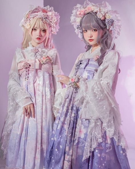 🌂Lolita sweet and gothic👗 (@lolitadressshop) posted on Instagram • May 18, 2021 at 12:57pm UTC Kimono Design, Gown Inspiration, Romantic Outfit, Hair Clothes, Other Outfits, Kawaii Clothes, Fancy Outfits, Fantasy Clothing, Japan Fashion