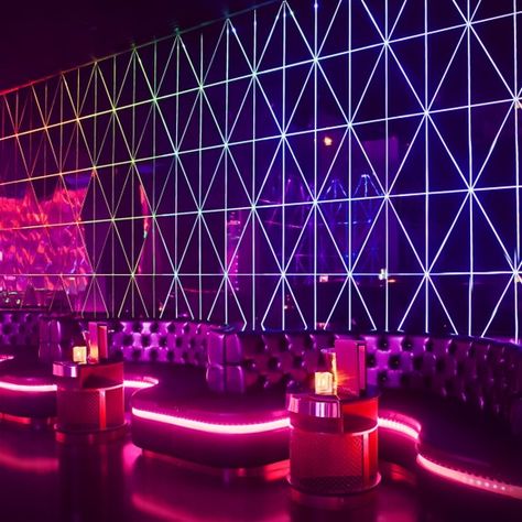 Night Club Wall Design, Club Design Interior, Bar Lounge Design, Disco Bar, Modern Restaurant Design, Nightclub Design, Bar Interior Design, Party Room, Modern Restaurant