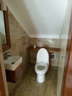 Understairs Toilet, Stairs Bathroom, Bathroom Under Stairs, Under The Stairs, Bathroom Aesthetic, Great Bathrooms, Small Toilet, Tiny Bathrooms, Toilet Design