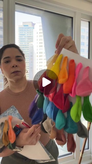 Jexsy Armstrong on Instagram: "There are two spots left for this Saturday’s March 16th NYC class! Link in bio to sign up!  During this LIVE I showed balloon samples I received and samples for our students from our sponsors! . #jexsyballoons #selflovejourney  #jbtelescopingstand  #balloonarch  #event  #birthday  #eventplanner  #weddingpro  #balloonmosaic  #demiarch  #eventdesigner  #balloongarland  #organicballoons #jexsyschool #eventdecor  #balloondecor  #sponsorships #balloons  #bookkeeping  #nyballoons #balloonsny  #balloondiy #balloontutorial #balloonclass" Balloon Business Ideas, Balloons Over Broadway Balloon Ideas, Bobo Balloon Ideas Birthday, 16th Birthday Balloon Ideas, Balloon Creations, Balloon Centerpiece Ideas, Diy Balloon Stand Ideas, Balloon Bar, Balloon Storage