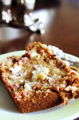 i d l e w i f e : crabapple bread Crabapple Recipes, Autumn Rituals, Grapes Recipes, Crab Apple Recipes, Quick Apple Dessert, Healthy Apple Desserts, Kitchen Chemistry, Crab Apples, Yummy Bread