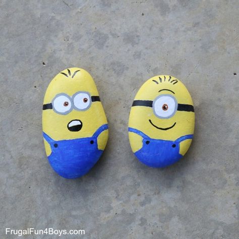 Minion Rock, Drawing Rocks, Diy Rock Art, Rock Painting Ideas, Rocks Painted, Stone Art Painting, Painted Rocks Kids, Painted Rocks Craft, Painted Rocks Diy