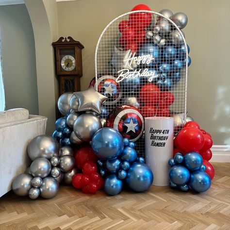 Captain America Party Decorations, Captain America Decorations, Baloon Garland, Superhero Birthday Party Decorations, Avengers Birthday Party Decorations, Captain America Party, Spiderman Birthday Party Decorations, Marvel Party, Kids Party Planner