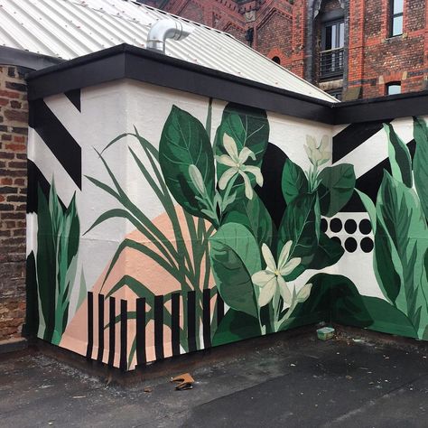 Josephine on Instagram: “tropical and graphic, first time using bold black shapes through the botanical imagery. #hixxy #dukestreetmarket #mural” Botanical Mural, Tropical Mural, Black Shapes, School Murals, Abstract Art Diy, Plaster Art, Street Market, Tree Drawing, Mural Wall Art