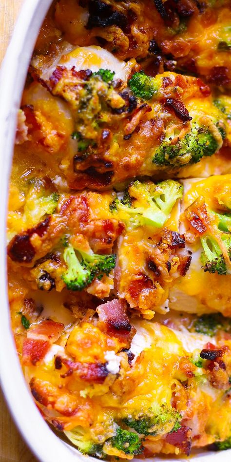 Broccoli Bacon Cheddar Chicken Baked Chicken Sides, Chicken Bacon Broccoli Casserole, Cheddar Chicken Bake, Chicken And Bacon Recipes, Chicken Bacon Broccoli, Bacon Cheddar Chicken, Recipe With Broccoli, Chicken Bacon Recipes, Broccoli Cheddar Chicken