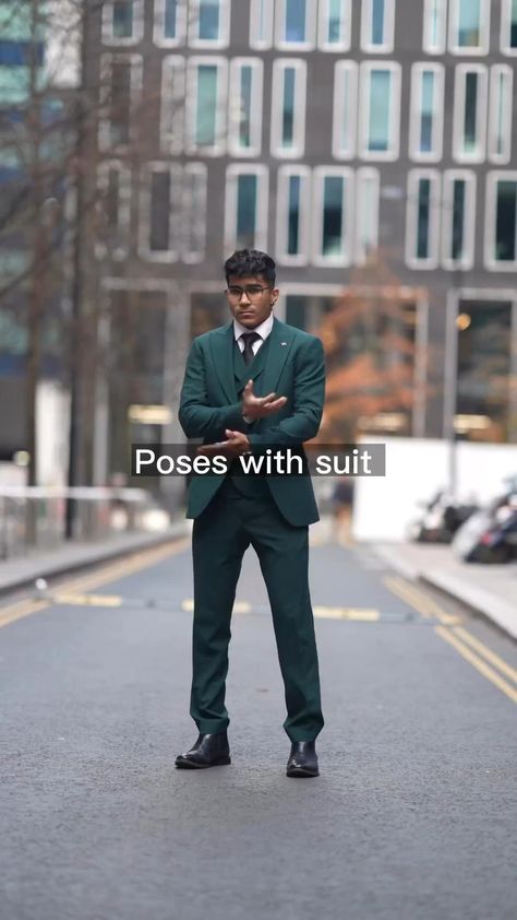 Men In Casual Suits, Outfits Ideas For Men Classy, Man Potraits Idea Photography, Pose For Men In Suit, Male Formal Poses, Formal Men Photoshoot Poses, Photo Shoot Poses For Men In Suit, Poses With Suits Men, Suits Poses For Men