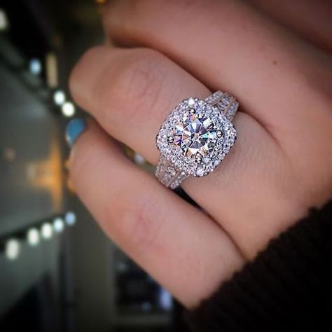 Diamond Ring Designs, Big Wedding Rings, Peshawar Pakistan, Big Engagement Rings, Dream Wedding Ring, Future Engagement Rings, Gold Shop, Beautiful Wedding Rings, Gorgeous Engagement Ring