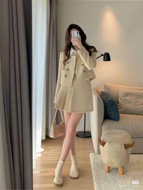 Spring Outfits Korea, Korean Fashion Women Dresses, Japan Outfits, Girl Fashion Style, Look Formal, Stylish Short Dresses, Winter Fashion Outfits Casual, Korean Girl Fashion, Ulzzang Fashion