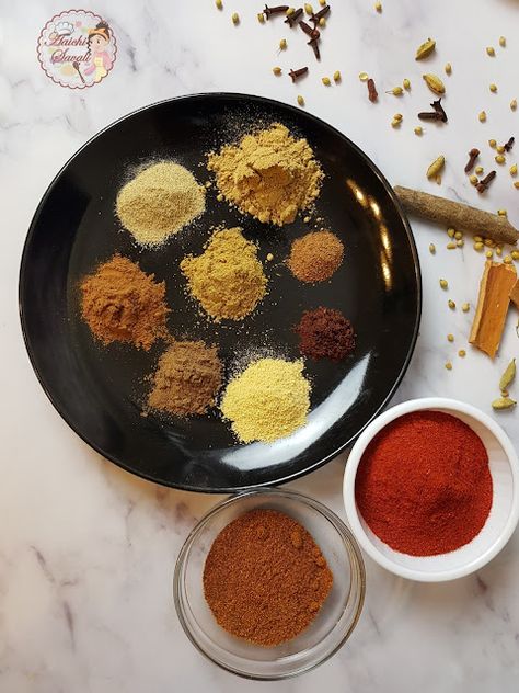 Berbere Recipe, Berbere Spice, Recipes By Ingredients, Ethiopian Cuisine, Protein Vegetarian, Spice Blends Recipes, African Cooking, Spice Mix Recipes, Ethiopian Food