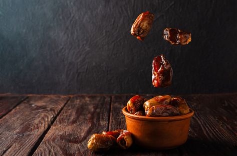 Dates Photography Food, Dates Photography, Egyptian Cookies, Dates Aesthetic, Ajwa Dates, Ramadan Dates, Sweets Healthy, Kurma Ajwa, Food Photography Dessert