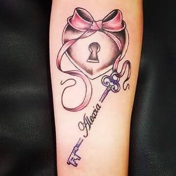 Quote Tattoos Meaningful, Key To My Heart Tattoo, Best Meaningful Tattoos, Love Music Tattoo, My Heart Tattoo, Corset Tattoo, Locket Tattoos, Tatoo 3d, Small Matching Tattoos