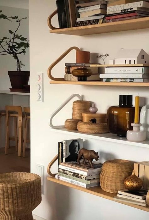 Scandinavian Japanese Interior Design, Bar Lounge Room, Dining Room Shelves, String Furniture, Japanese Interior Design, Japanese Interior, Mid Century Modern House, Home Design Decor, Home N Decor