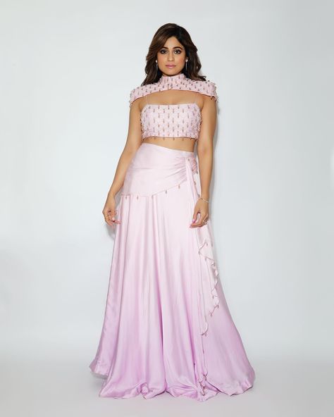 Srinidhi Shetty Saree, Shilpa Shetty In Lehenga, Shilpa Shetty Pink Saree, Shamita Shetty, Chaitra Rai Serial Actress, Shilpa Shetty, Krithi Shetty Navel, Actress Photos, Bollywood Actress