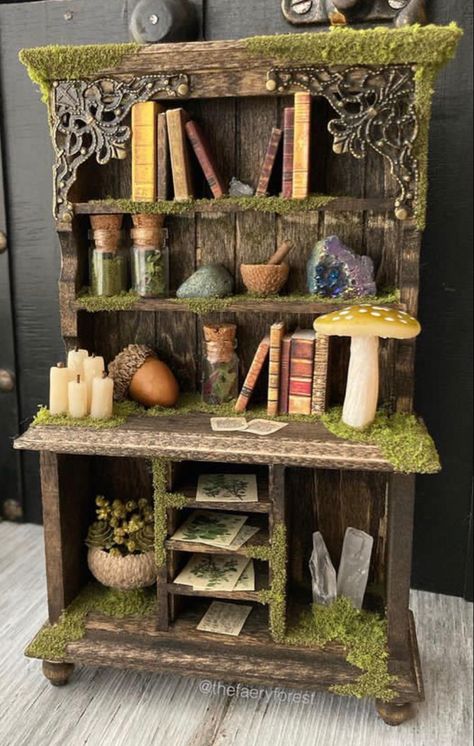 Enchanted Forest Room, Forest Room, Apothecary Decor, Witch Room, Witch Cottage, Fairy House Diy, Fairy Garden Crafts, Fairy Furniture, Herbal Apothecary