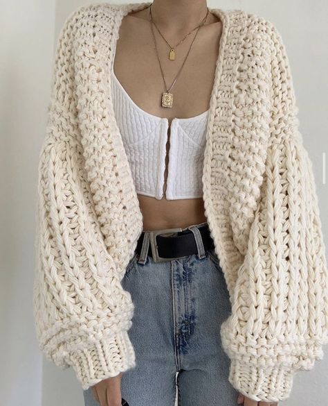 Crochet Shirt Outfit, Crochet Cardigan Outfit, Cardigan Tutorial, Crochet Cardigan Tutorial, Thrifted Outfit, Cute Sweatpants Outfit, Crochet Sloth, Crochet Sweater Free, Crochet Cardigans