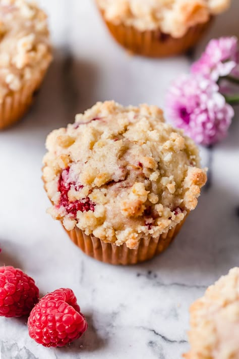 Lemon Streusel Muffins, Raspberry Muffins Recipe, Fav Dessert, Raspberry Streusel Muffins, Raspberry Muffin Recipes, Lemon Raspberry Muffins, Mini Cheesecake Bites, Cheesecake Oreo, Raspberry Muffins